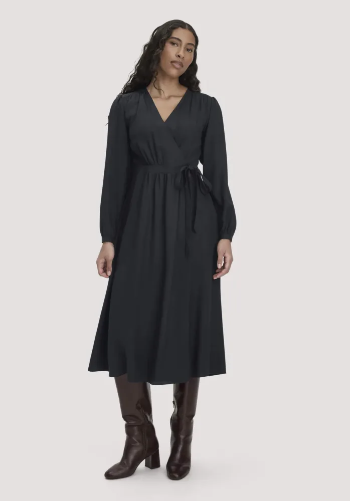 hessnatur Damen Kleid Midi Regular aus TENCEL? Lyocell - schwarz - Größe 36