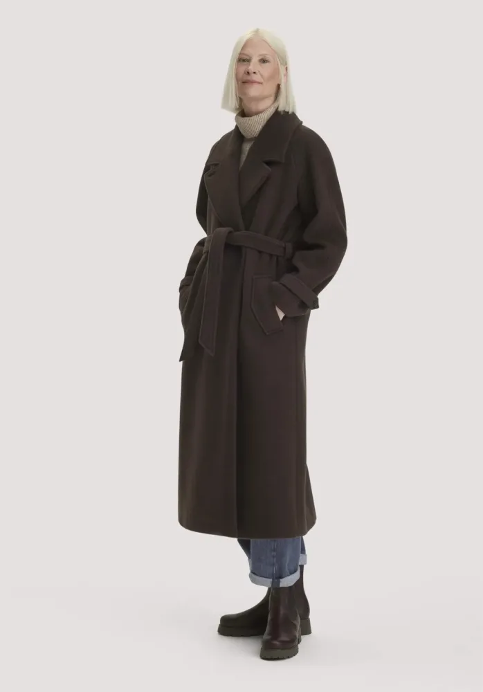 hessnatur Damen Wollmantel mit Revers Relaxed aus recycelter Wolle - braun - Größe 44
