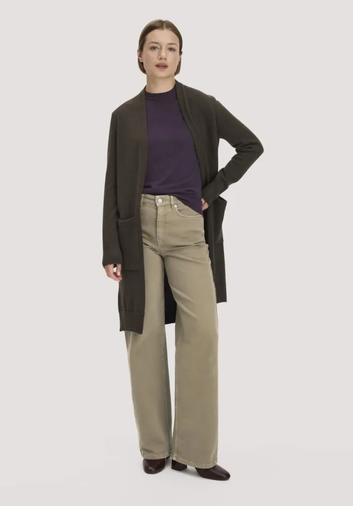 hessnatur Damen Strick Jacke Relaxed aus Bio-Merinowolle mit Bio-Baumwolle - grün GrösseM