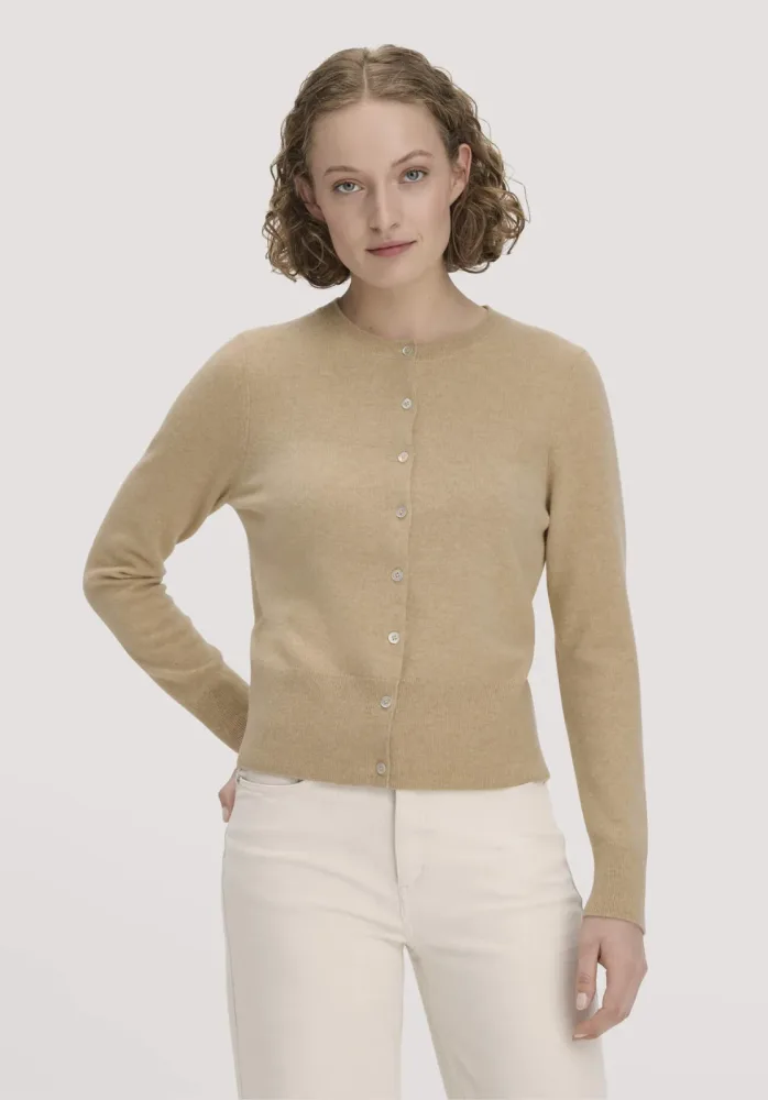 hessnatur Damen Strick Jacke Regular BETTER RECYCLING aus Cashmere - beige - Größe S