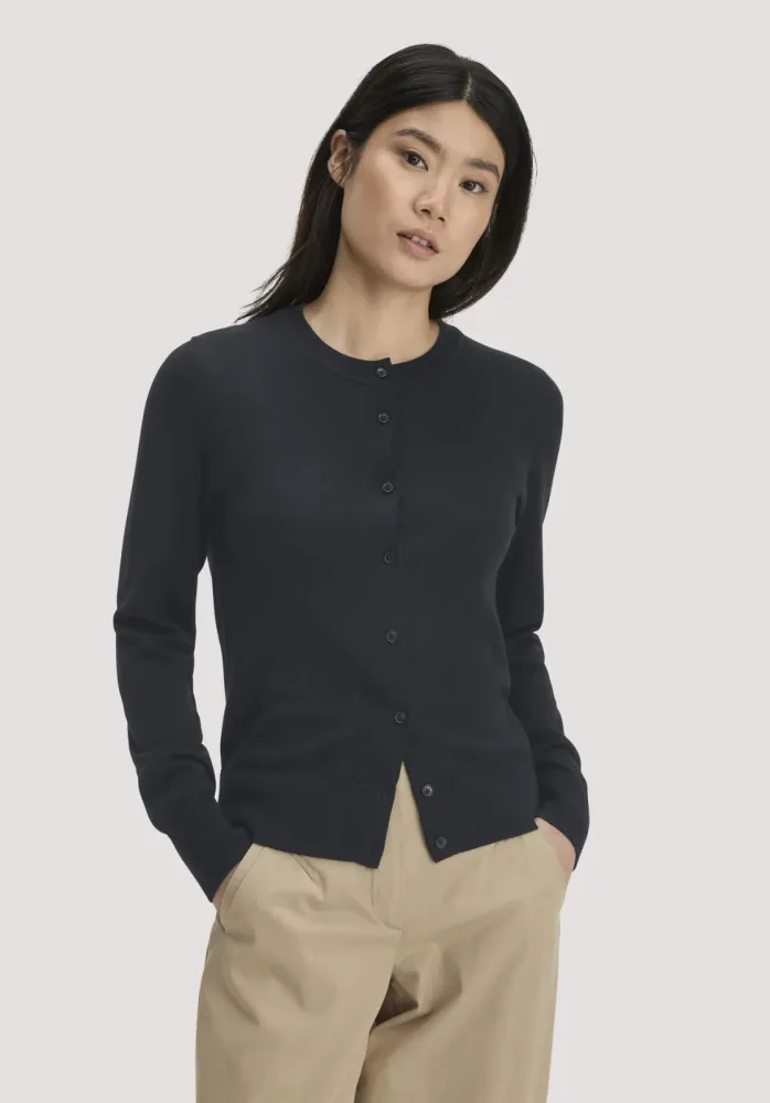 hessnatur Damen Strickjacke Regular aus Merino-Schurwolle - schwarz - Größe M