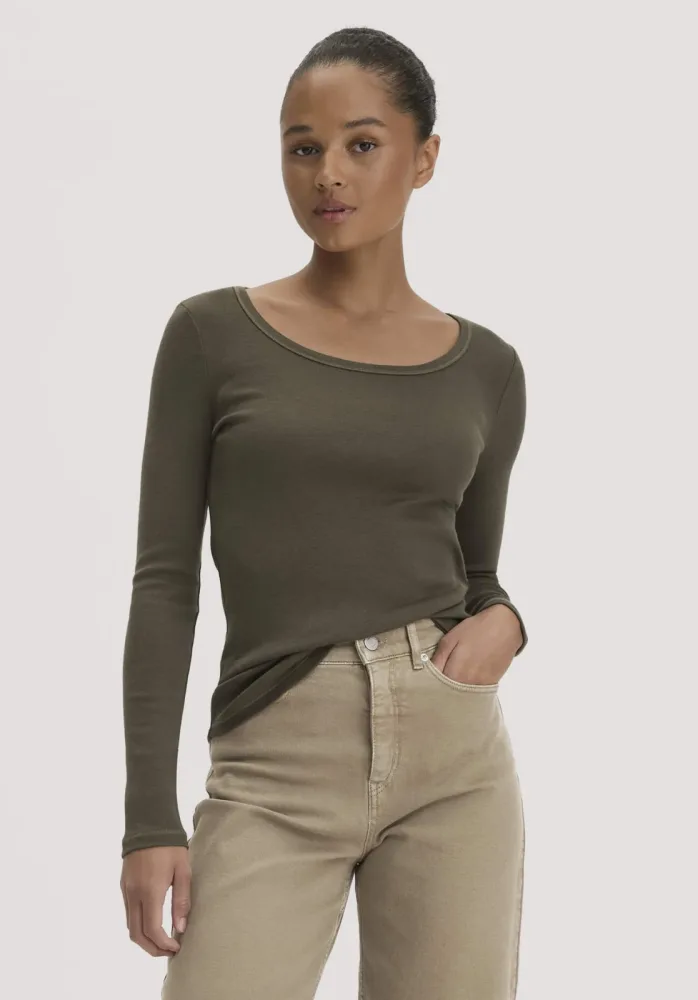 hessnatur Damen Softrib Longsleeve Fitted aus Bio-Baumwolle und TENCEL? Modal - grün - Größe 46
