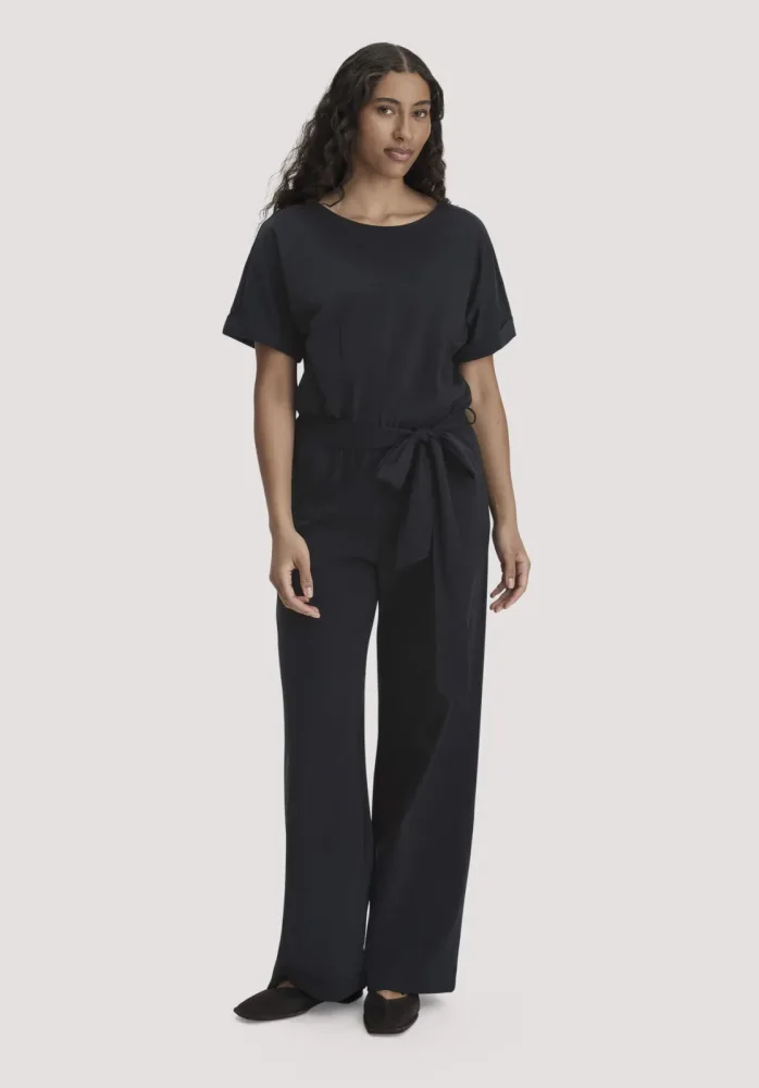 hessnatur Damen Jersey Jumpsuit Regular aus Bio-Baumwolle - schwarz - Größe 38