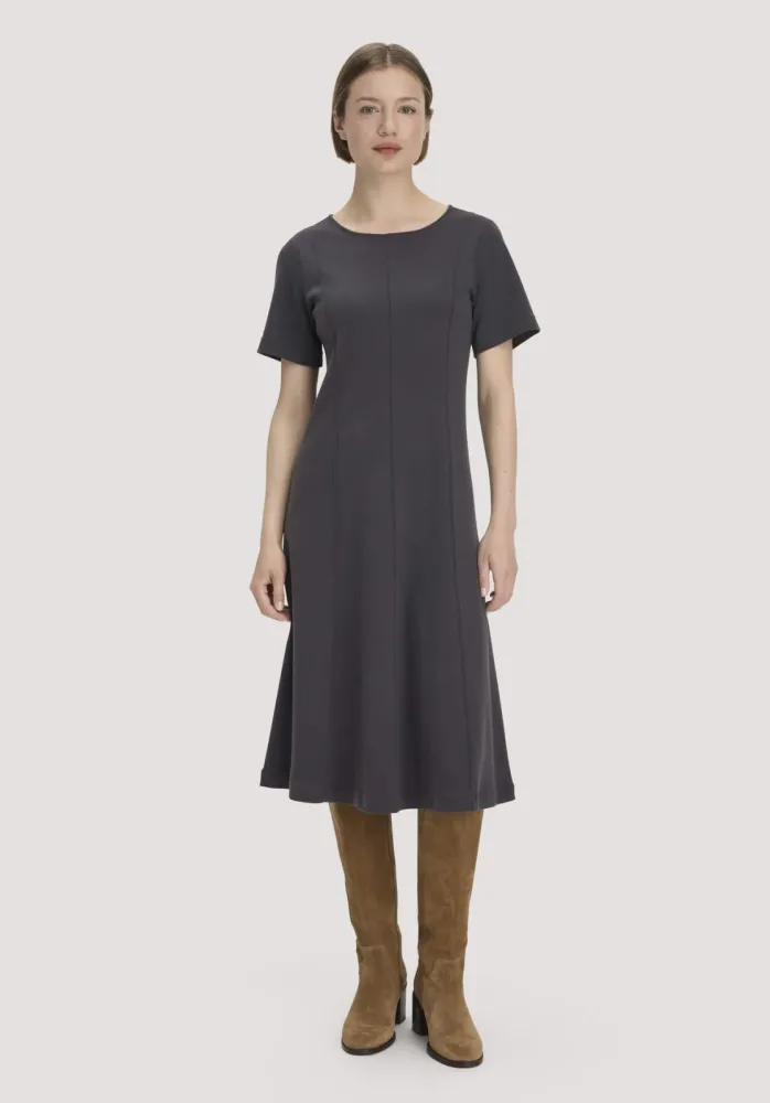 hessnatur Damen Jersey Kleid Kniebedeckend Slim aus Bio-Baumwolle - grau - Größe 34