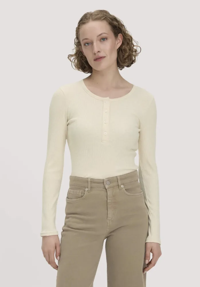 hessnatur Damen Longsleeve Henley Slim aus Bio-Baumwolle - weiß - Größe 42