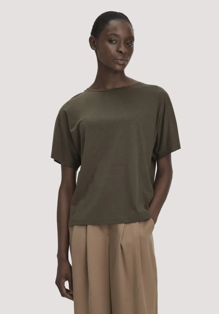 hessnatur Damen T-Shirt Oversize aus TENCEL? Lyocell und Bio-Baumwolle - grün - Größe L