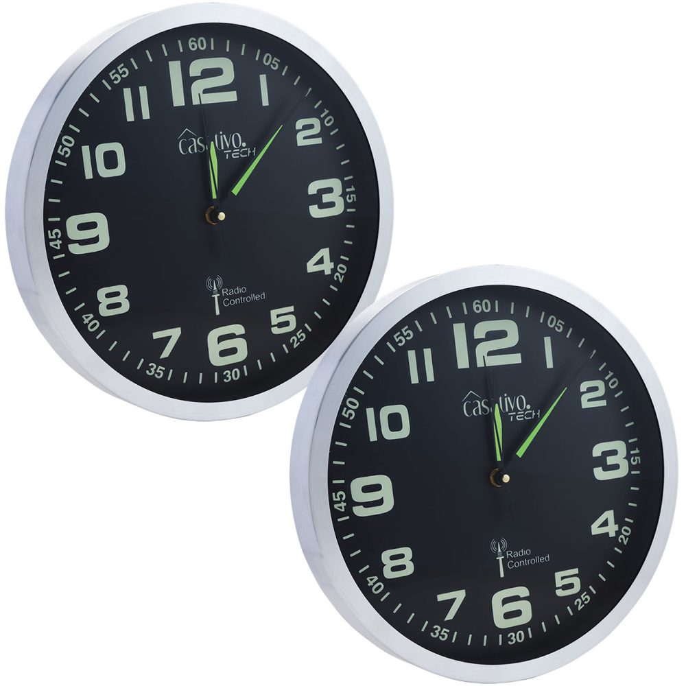 2er-Set Funk-Wanduhr mit laufruhigem Quarz-Uhrwerk, nachleuchtend, Ø 30 cm