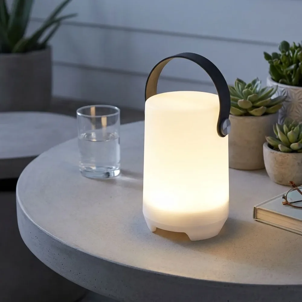 Akku Tischlampe mit 4 Lichtmodi in weiss & 16 RGB-Farben, IP44