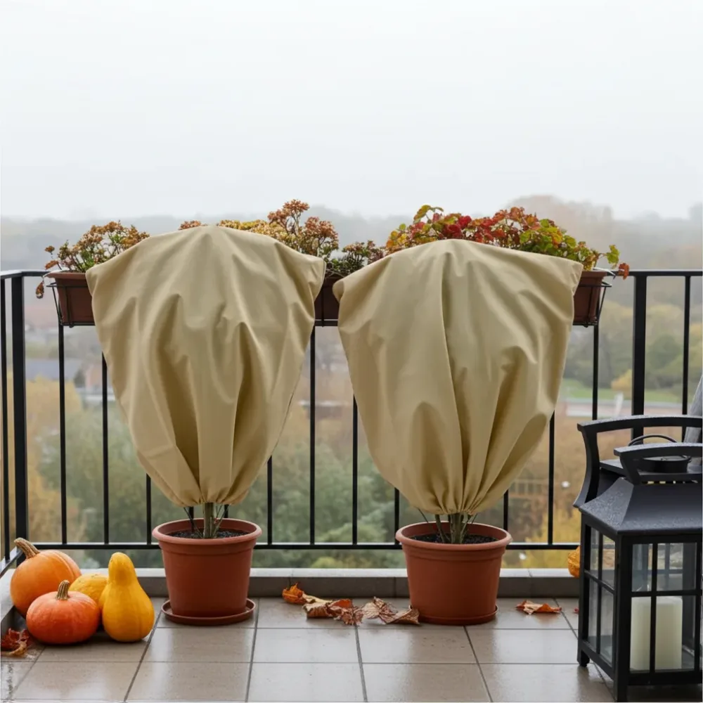 2er Set Pflanzenabdeckungen als Winterschutz 100 x 80 cm