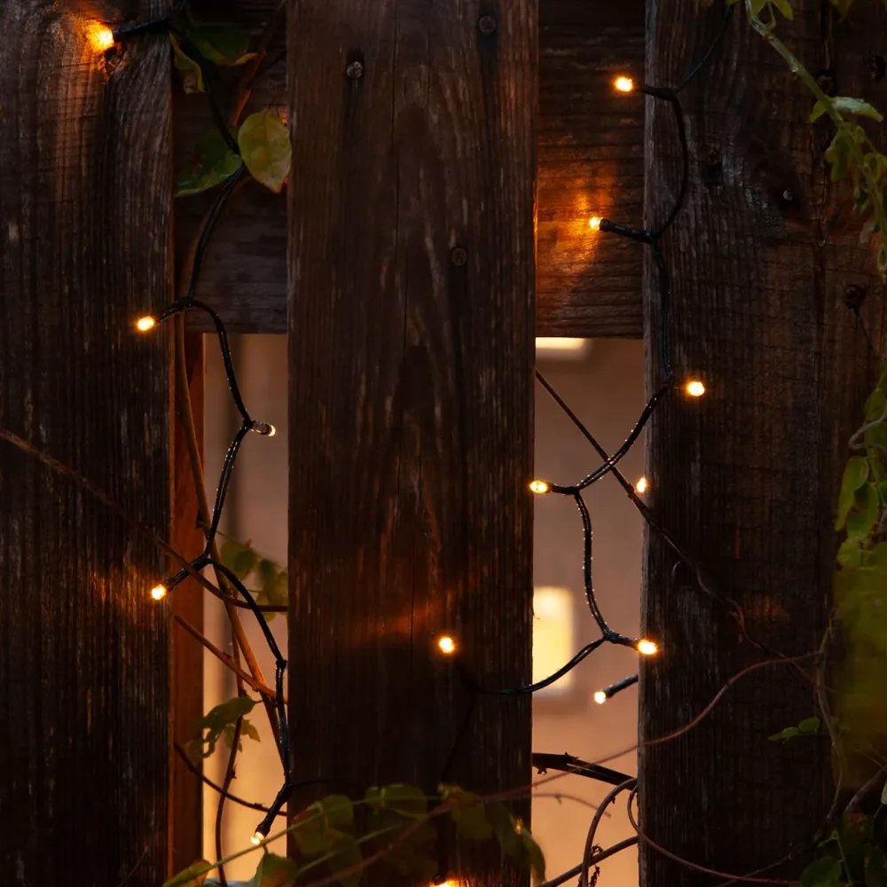 Solar LED-Lichterkette, 400 Glühbirnen, 4 Meter, schwarzer Draht, warmweisses Licht