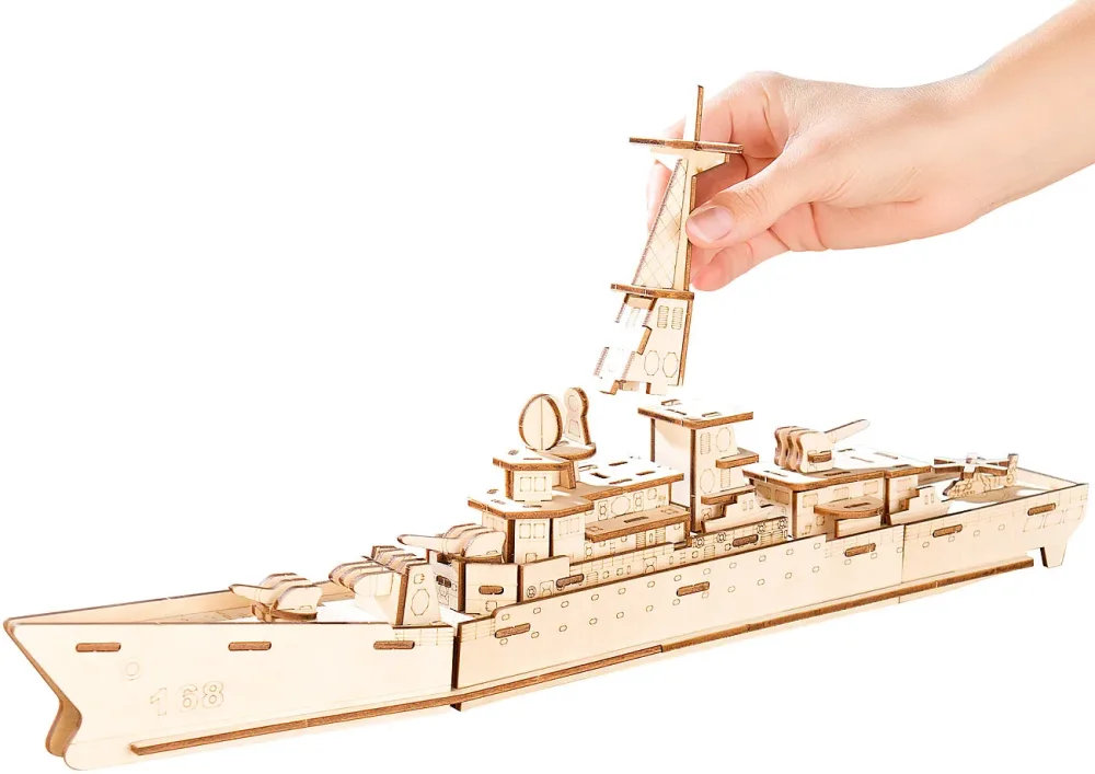 3D-Bausatz Zerstörer aus Holz, 83-teilig