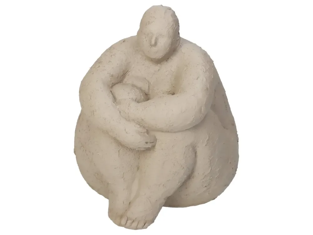 Kersten Figur Big Woman Sitzend H: 17 cm Weiss | Schubiger Möbel