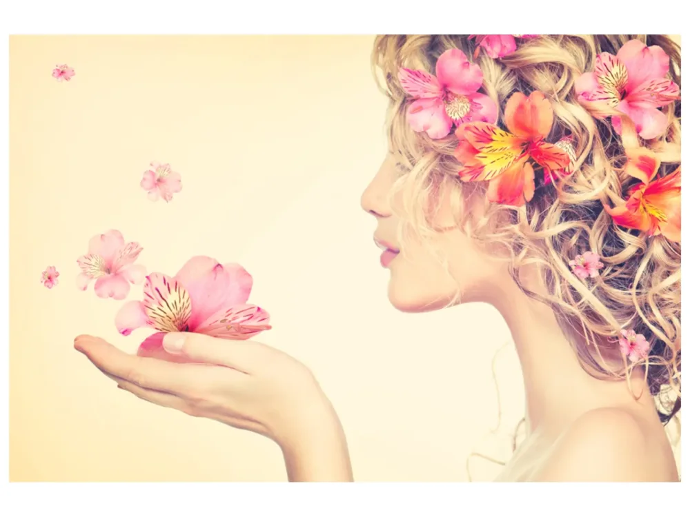 image LAND Alubild Schönheit mit Blumen  | Schubiger Möbel