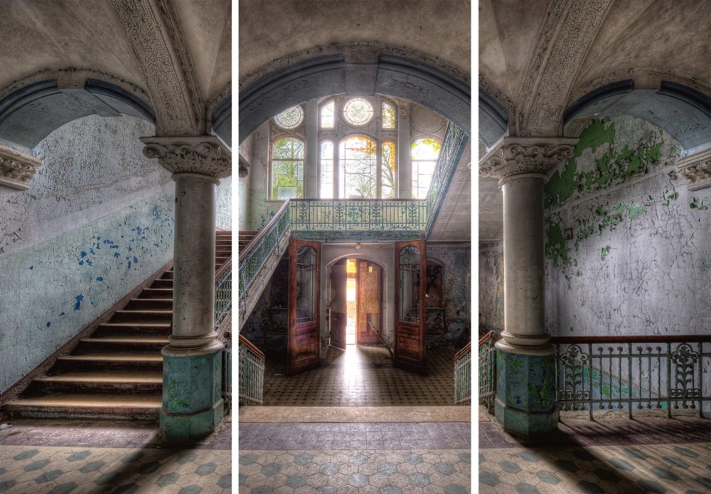 image LAND Alubild Lost Place Treppenhaus 3  | Schubiger Möbel
