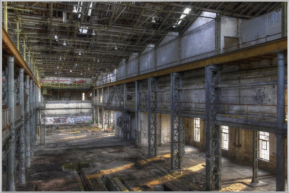 image LAND Bild mit Rahmen Werkshalle 2  | Schubiger Möbel