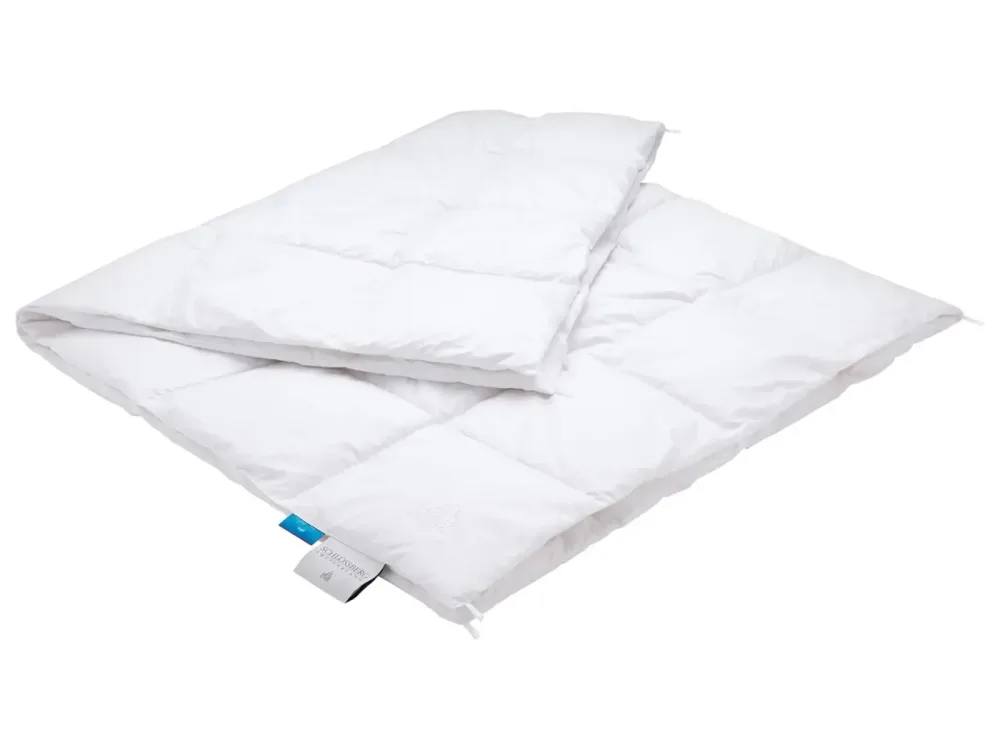 Schlossberg Ganzjahresduvet Lord Outlast Medium Weiss | Schubiger Möbel