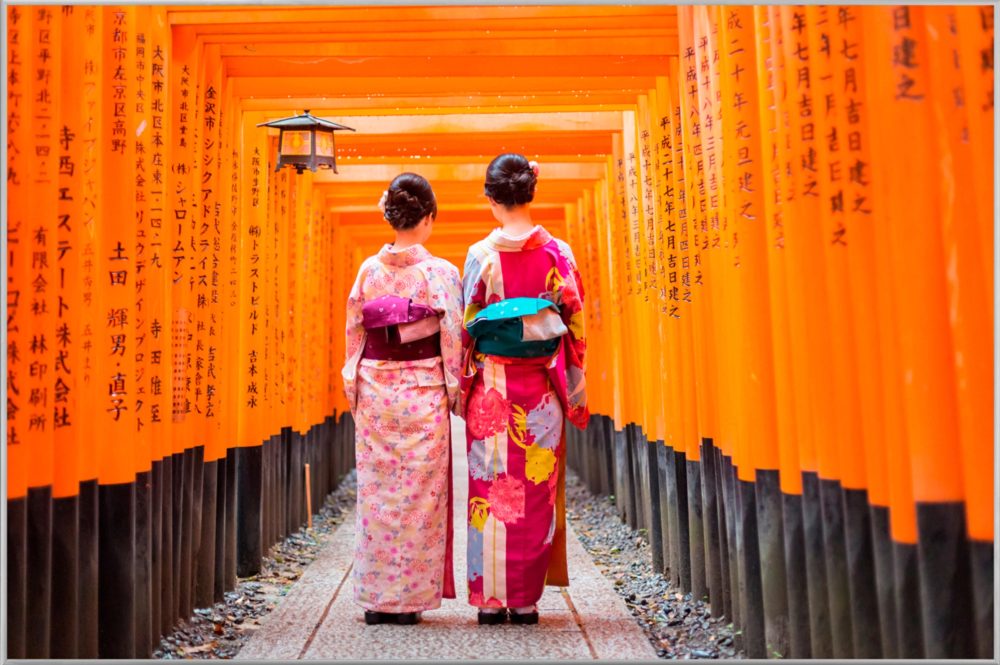 image LAND Bild mit Rahmen 2 Japanerinnen  | Schubiger Möbel