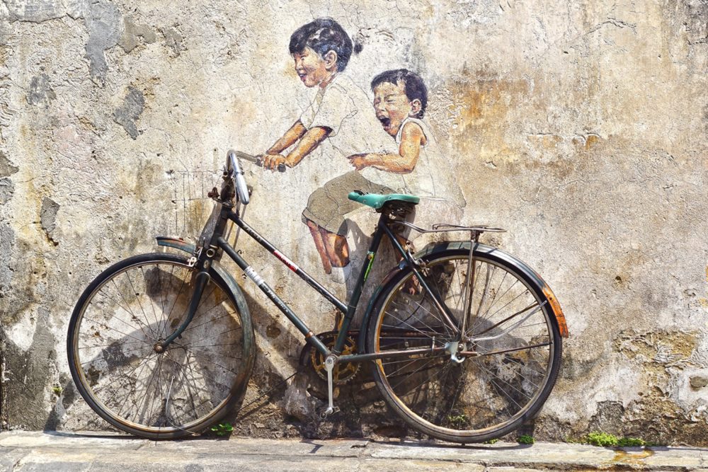 image LAND Alubild Street Art mit Fahrrad  | Schubiger Möbel