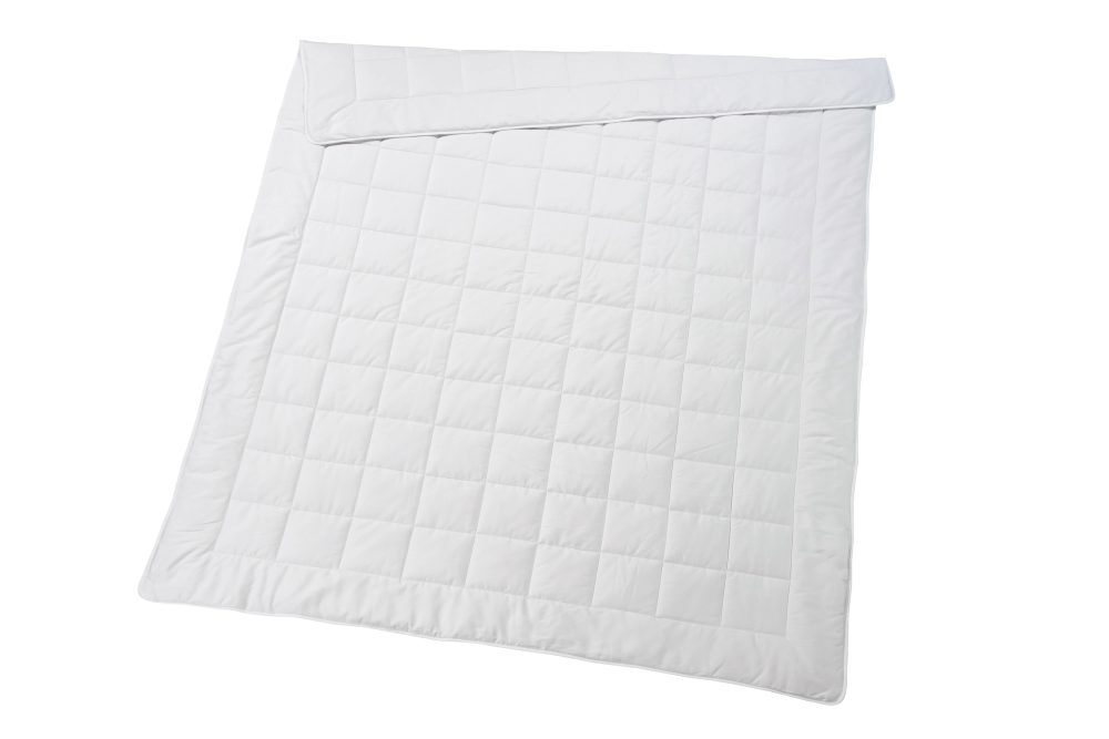 billerbeck Edition - Extraleichtes Duvet, Brisa Silk Superlight Extraleichtes Duvet, 200 x 210 cm, Weiss