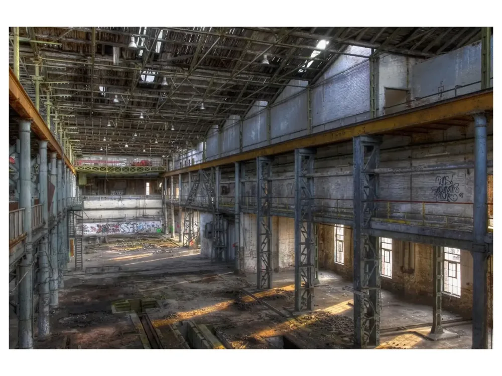 image LAND Digitaldruck auf Acrylglas Werkshalle 2  | Schubiger Möbel