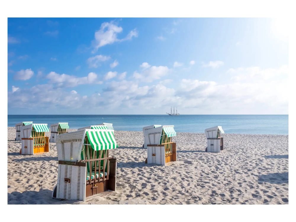 image LAND Digitaldruck auf Acrylglas Strandkörbe  | Schubiger Möbel