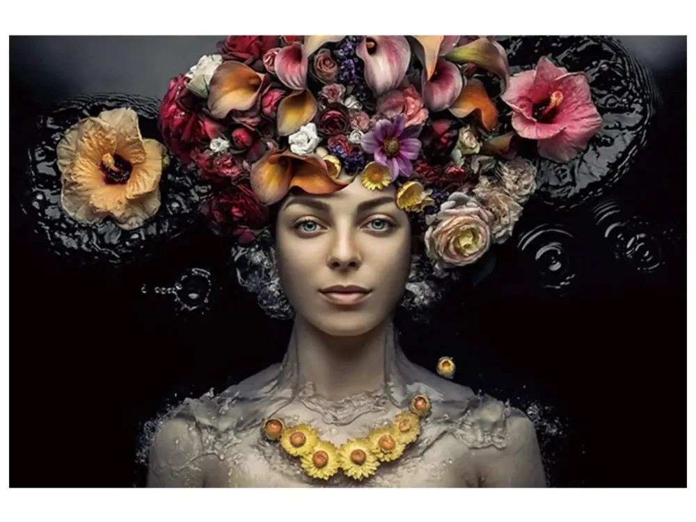 image LAND Digitaldruck auf Glas Damen mit Blumenperücke 100x150 cm  | Schubiger Möbel
