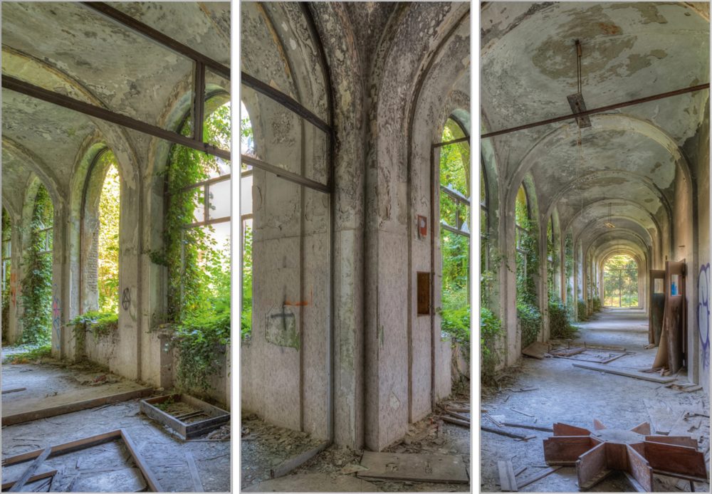 image LAND Bild mit Rahmen Lost Place Geteilter Flur  | Schubiger Möbel