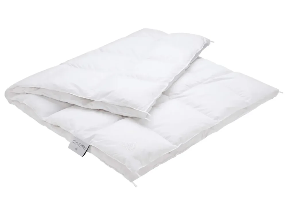 Schlossberg Ganzjahresduvet Duchesse Medium Weiss | Schubiger Möbel