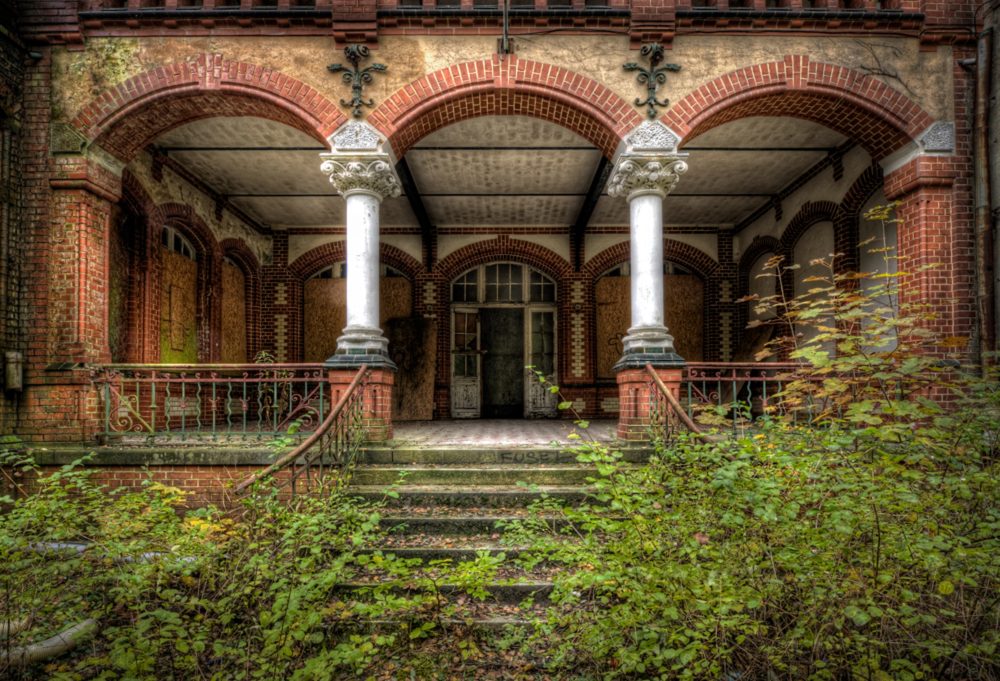 image LAND Alubild Lost Place  | Schubiger Möbel