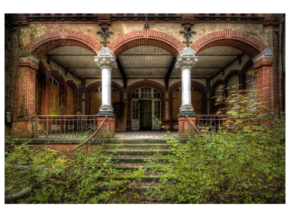 image LAND Digitaldruck auf Acrylglas Lost Place  | Schubiger Möbel