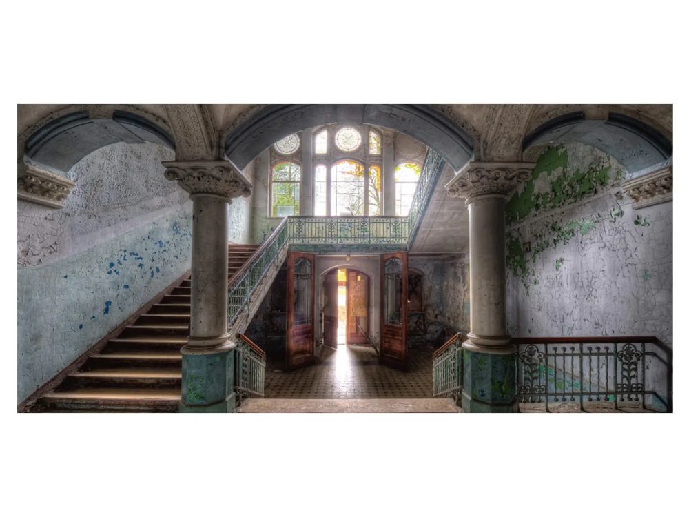 image LAND Digitaldruck auf Acrylglas Lost Place Treppenhaus 3  | Schubiger Möbel
