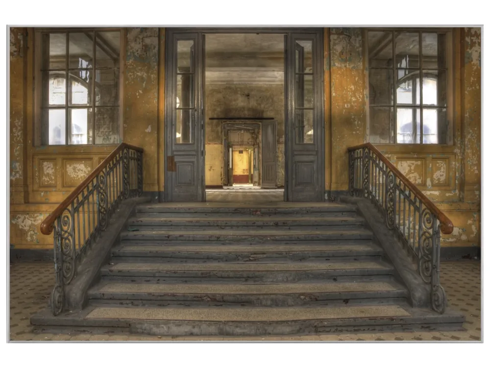 image LAND Bild mit Rahmen Lost Place Treppe 3  | Schubiger Möbel