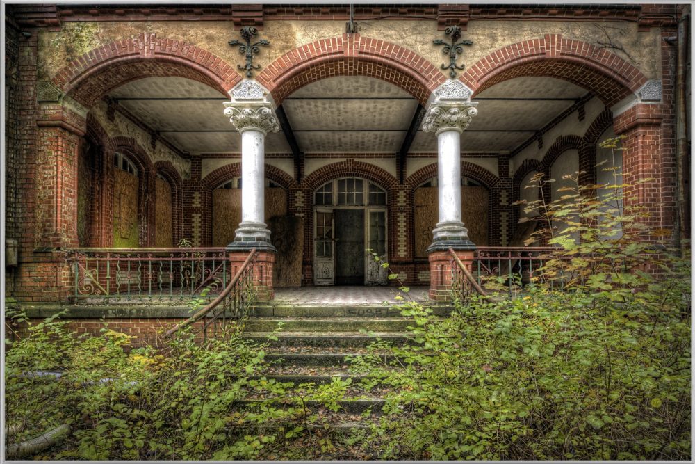 image LAND Bild mit Rahmen Lost Place  | Schubiger Möbel