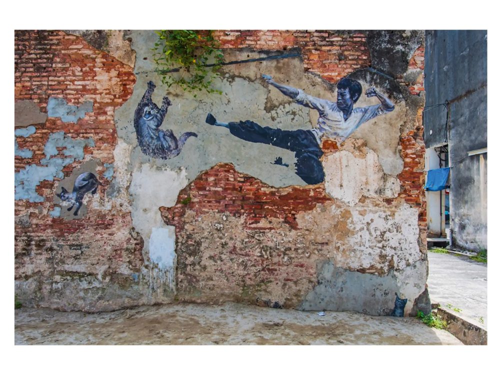 image LAND Digitaldruck auf Acrylglas Street Art mit Kämpfer  | Schubiger Möbel