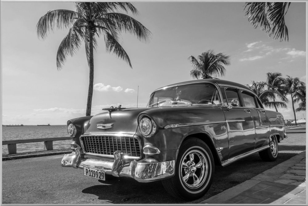 image LAND Bild mit Rahmen Oldtimer Auf Kuba  | Schubiger Möbel