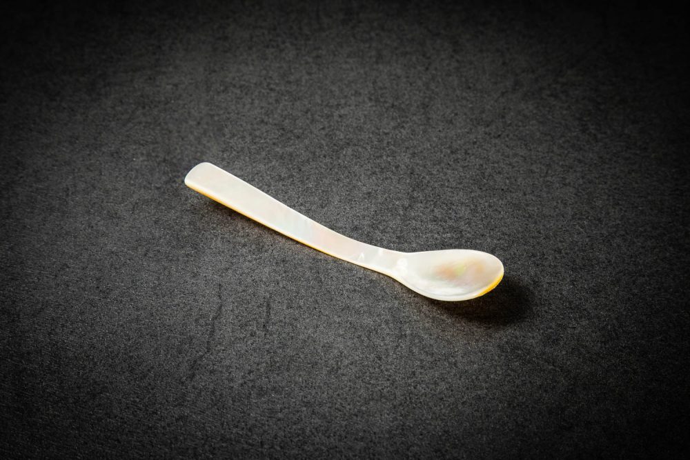 Perlmutt-Kaviarlöffel, 12 cm