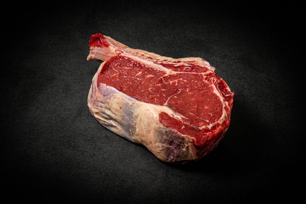 Sashi Beef Entrecôte mit Knochen