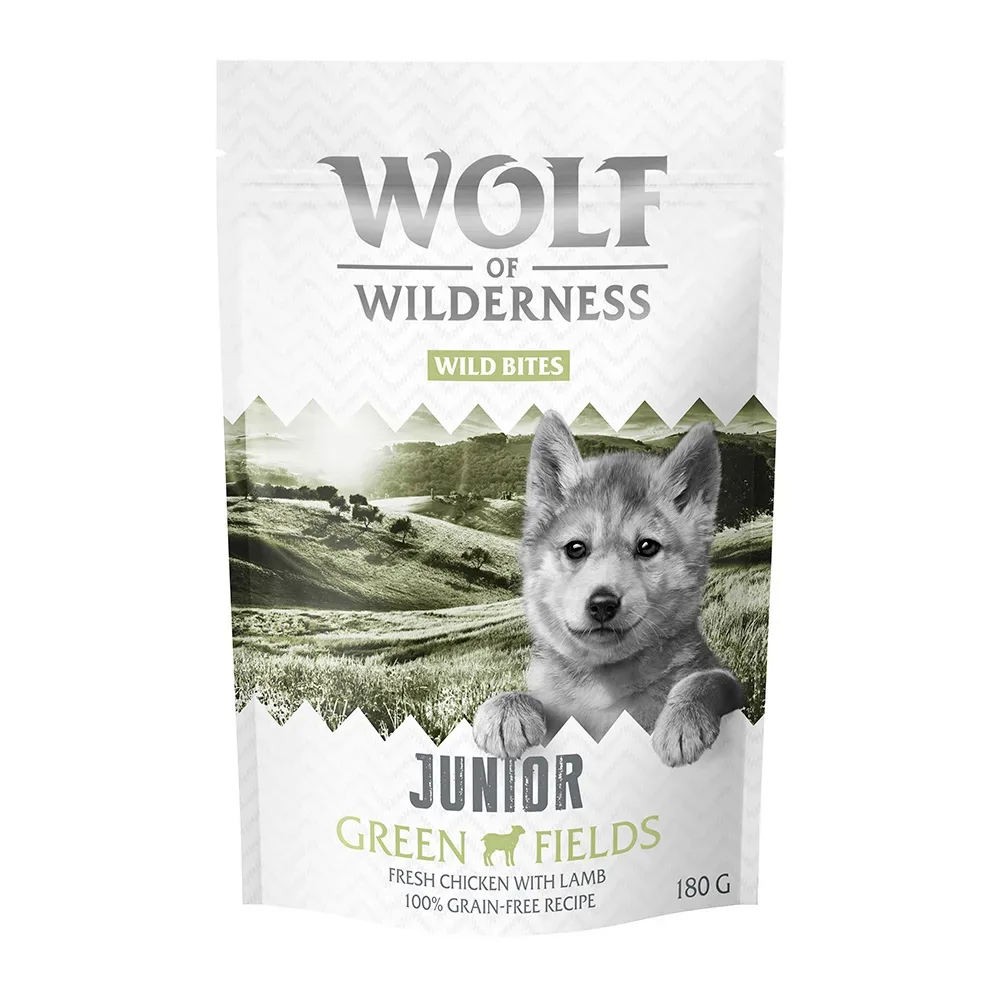 Little Wolf of Wilderness Snack - Wild Bites Junior 180 g - Green Fields - Lamm & Huhn