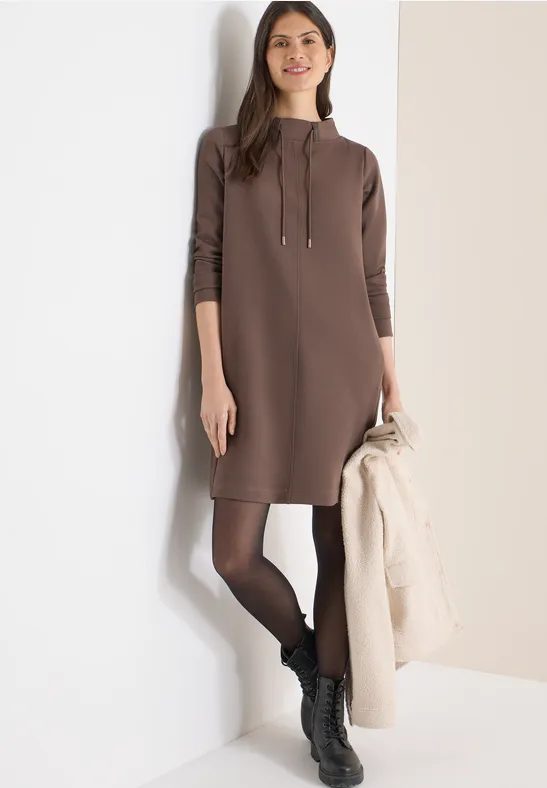 Kleid in Unifarbe