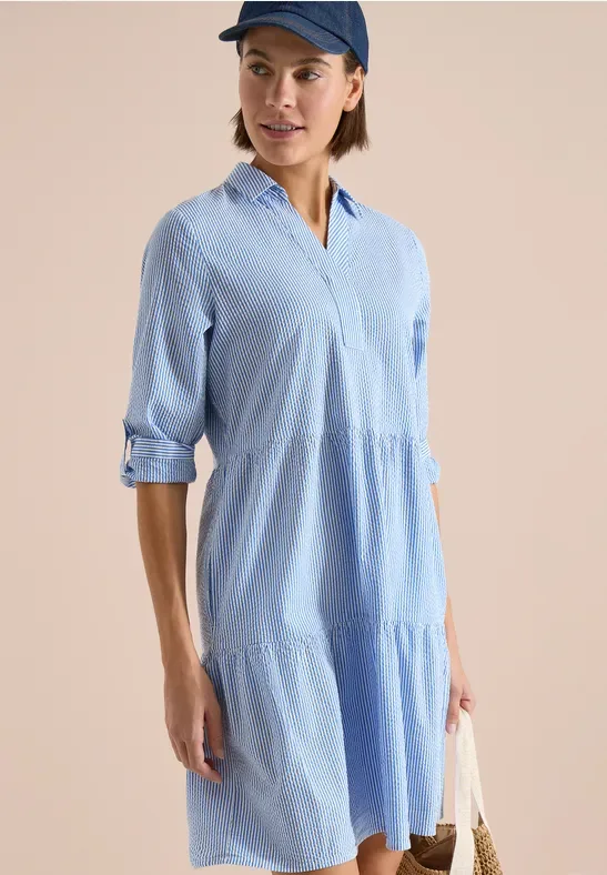 Knielanges Kleid in Seersuckerqualität