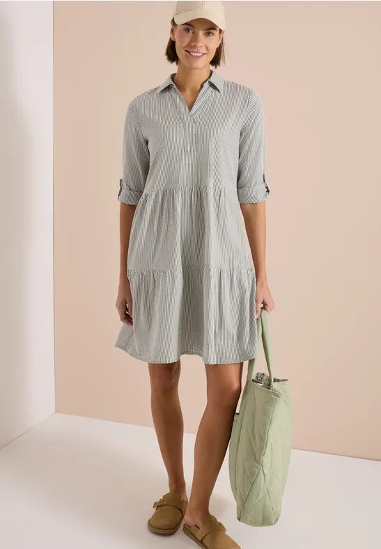 Knielanges Kleid in Seersuckerqualität