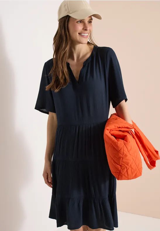 Knielanges Kleid in Crepe