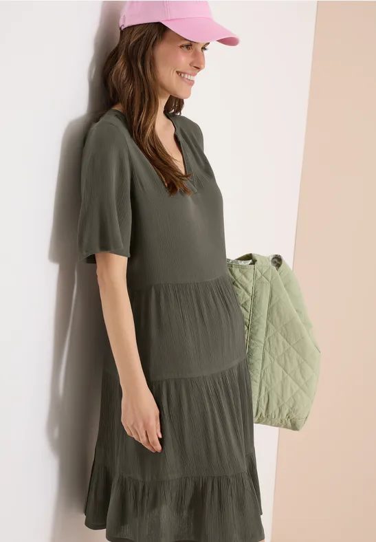 Knielanges Kleid in Crepe