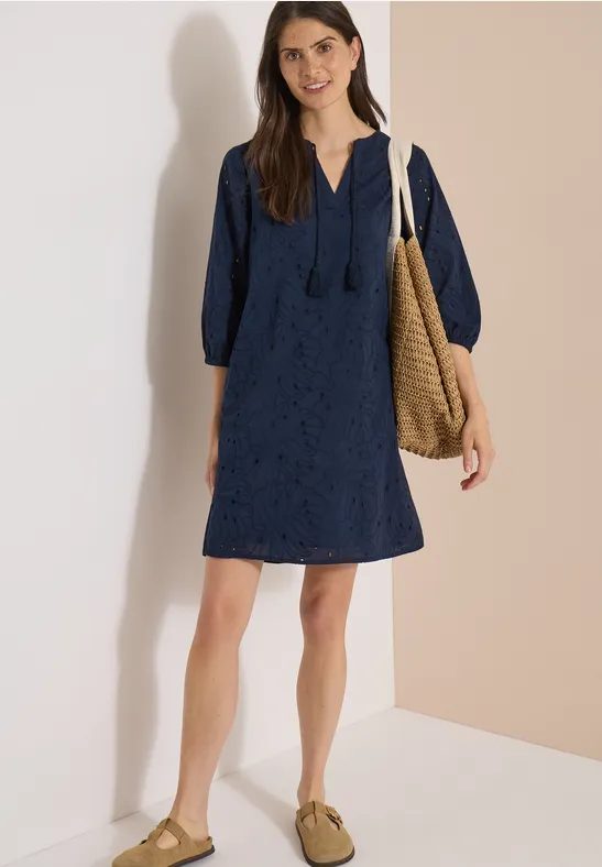 Knielanges Kleid mit 3/4
