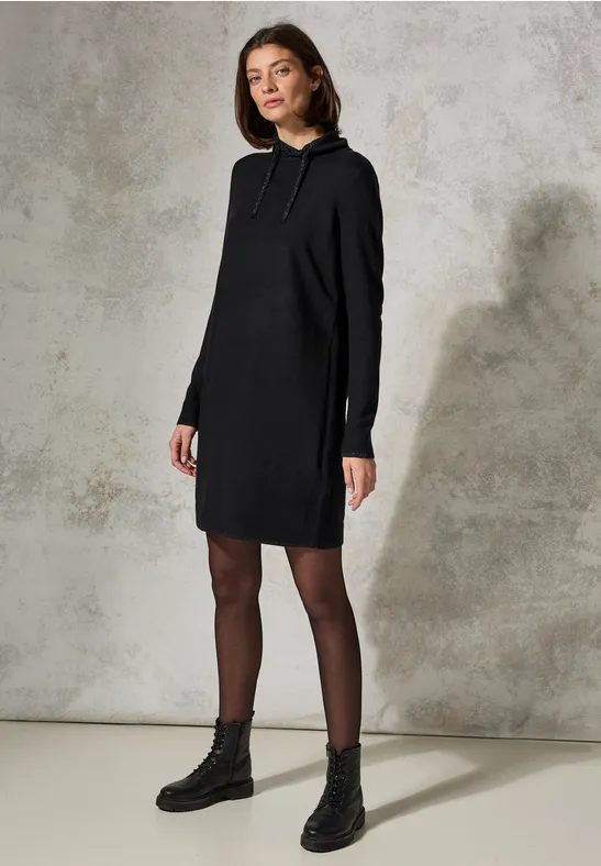 Strickkleid mit Glitzer