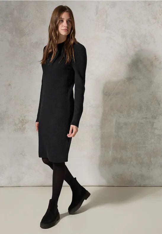 Strickkleid