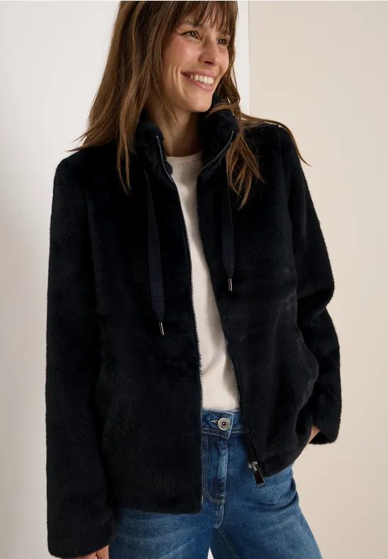 Kurze Fellimitat Jacke
