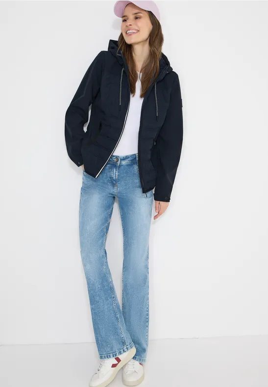 Leichte Jacke