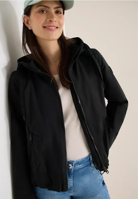 Kurze Jacke