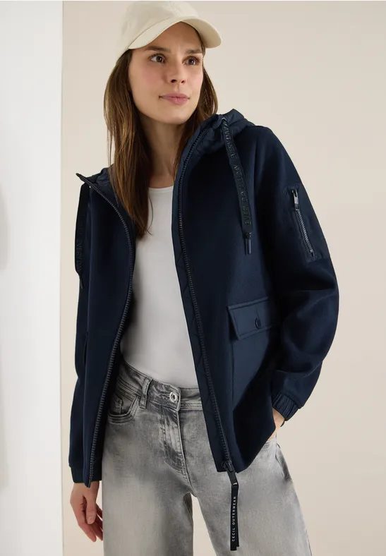 Kurze Jacke